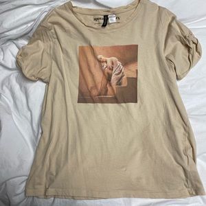 Ariana Grande shirt